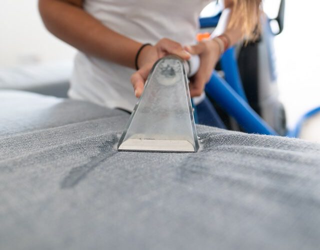 upholstery cleaning london
